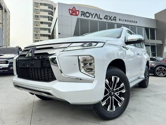 MITSUBISHI PAJERO SPORT 2024