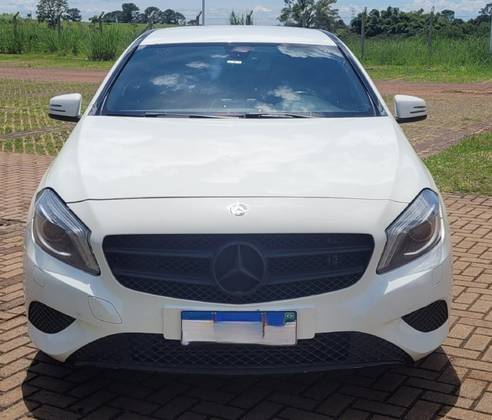 MERCEDES-BENZ A 200 2013