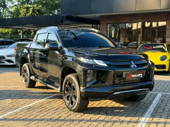 MITSUBISHI L200 TRITON 2023