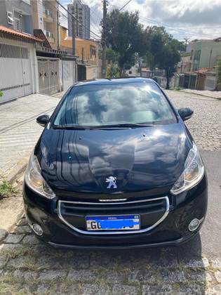 PEUGEOT 208 2016