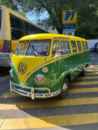 VOLKSWAGEN KOMBI 1973