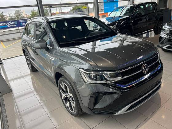 VOLKSWAGEN TAOS 2024