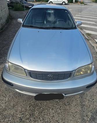 TOYOTA COROLLA 2001