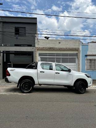 TOYOTA HILUX 2020