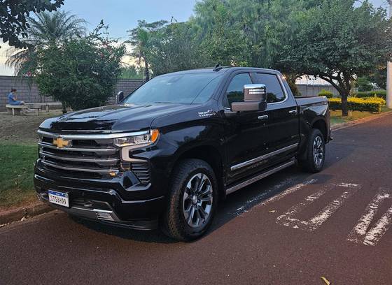 CHEVROLET SILVERADO 2024