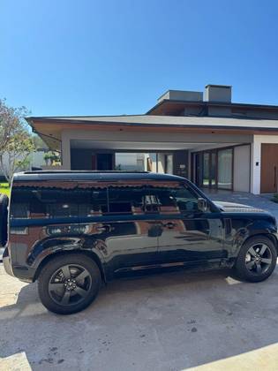 LAND ROVER DEFENDER 2023