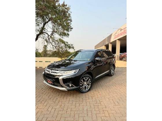 MITSUBISHI OUTLANDER 2016