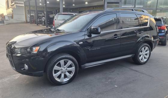 MITSUBISHI OUTLANDER 2012