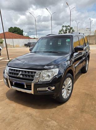 MITSUBISHI PAJERO 2018