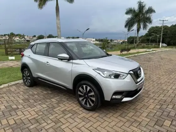 NISSAN KICKS 2017