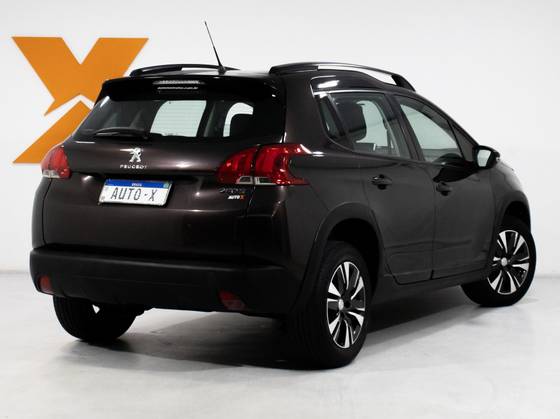 PEUGEOT 2008 2020