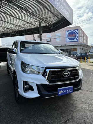 TOYOTA HILUX 2020