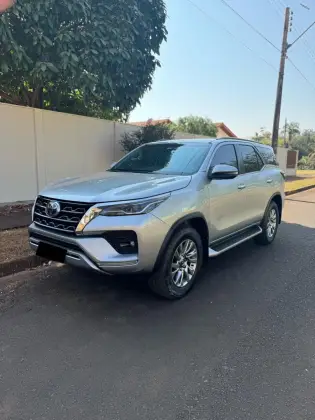 TOYOTA HILUX SW4 2021