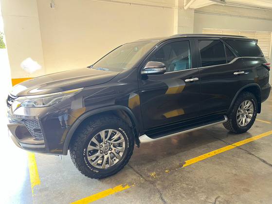 TOYOTA HILUX SW4 2021