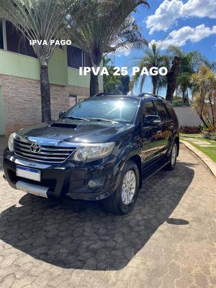 TOYOTA HILUX SW4 2014