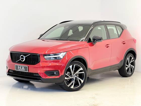 VOLVO XC40 2020