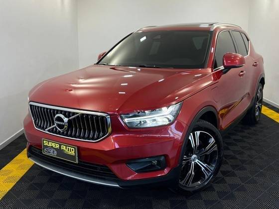 VOLVO XC40 2021