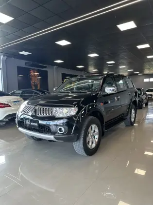 MITSUBISHI PAJERO DAKAR 2012