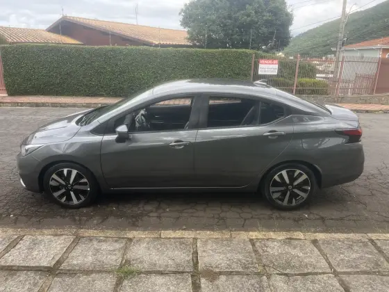 NISSAN VERSA 2022