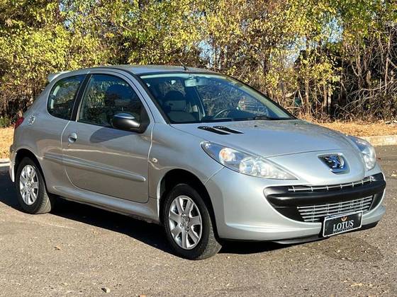 PEUGEOT 207 2011