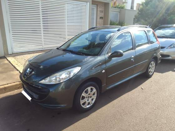 PEUGEOT 207 2011