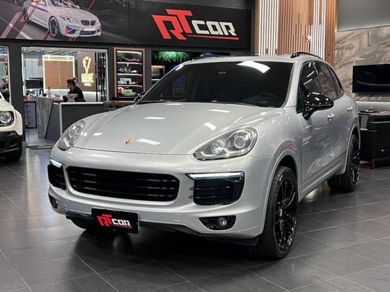 PORSCHE CAYENNE 2016