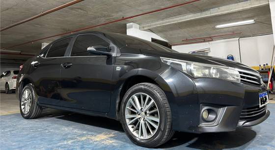 TOYOTA COROLLA 2015