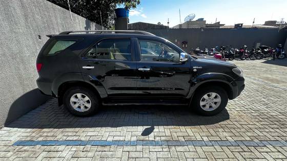 TOYOTA HILUX SW4 2008