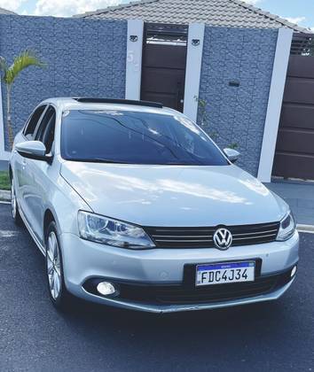 VOLKSWAGEN JETTA 2014