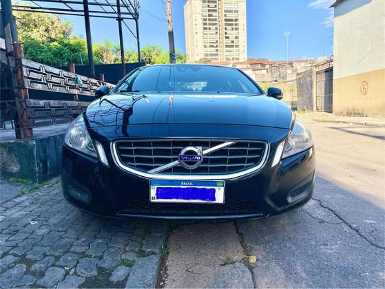 VOLVO S60 2011