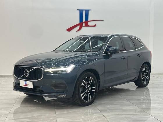 VOLVO XC60 2018