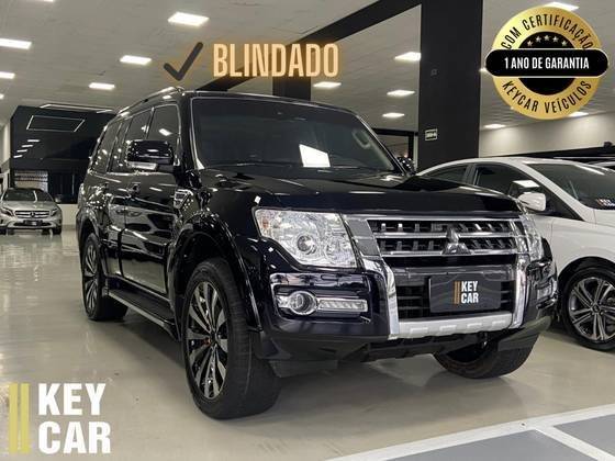 MITSUBISHI PAJERO FULL 2020