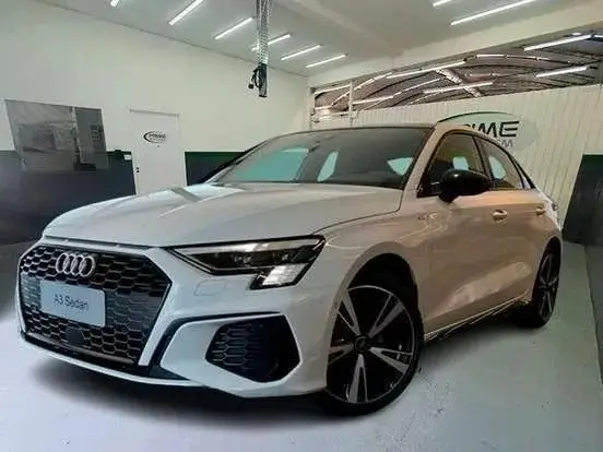 AUDI A3 2024