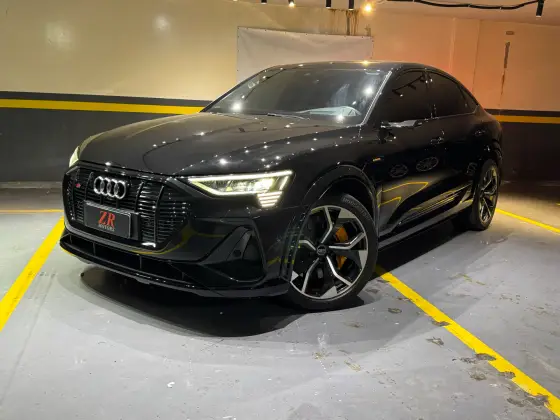 AUDI E-TRON 2022