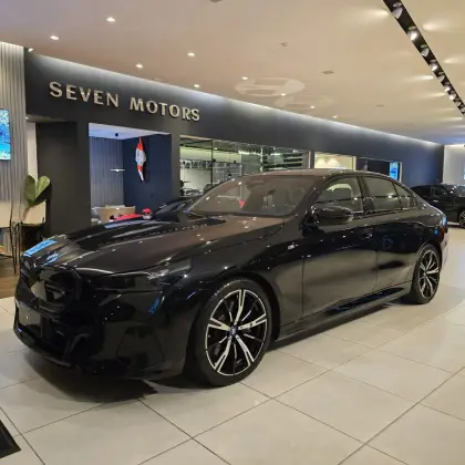 BMW i5 2024