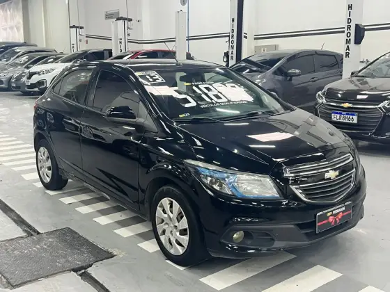 CHEVROLET ONIX 2013