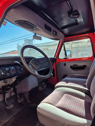 FORD F-1000 1991