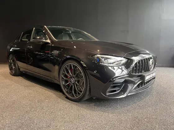 MERCEDES-BENZ C 63 AMG 2024