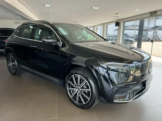 MERCEDES-BENZ EQA 250 2025