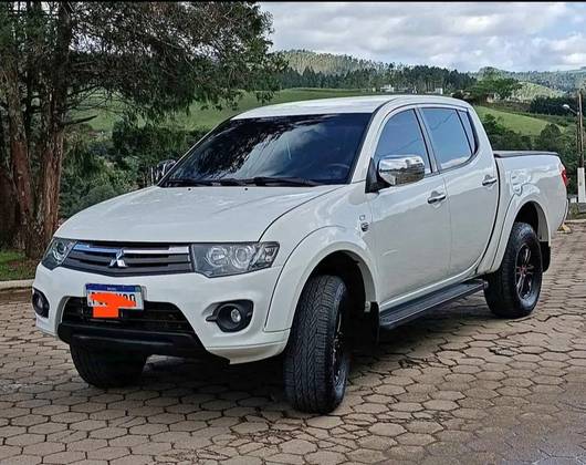 MITSUBISHI L200 TRITON 2016