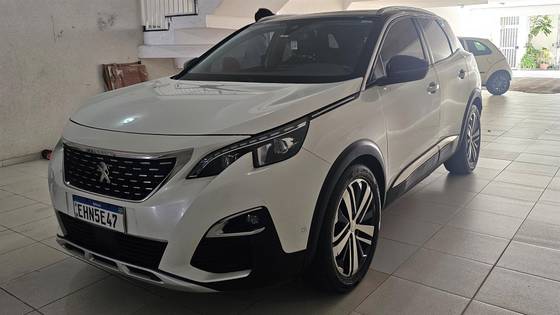 PEUGEOT 3008 2019