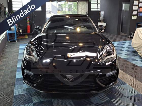 PORSCHE PANAMERA 2018