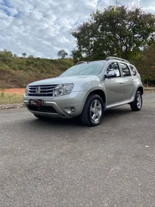 RENAULT DUSTER 2015