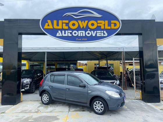 RENAULT SANDERO 2010