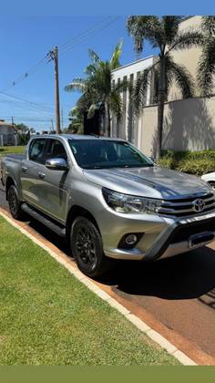 TOYOTA HILUX 2017