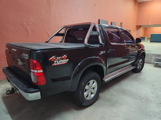 TOYOTA HILUX 2015