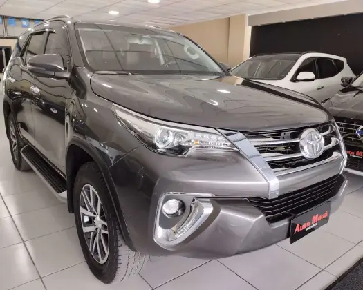 TOYOTA HILUX SW4 2020