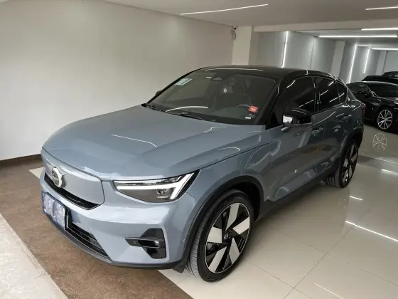 VOLVO C40 2022
