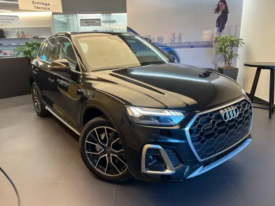 AUDI Q5 2025
