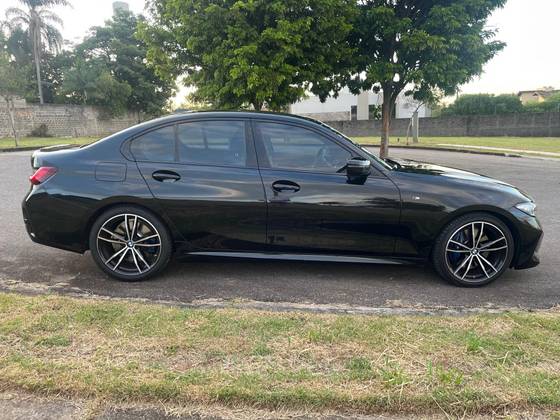 BMW 320i 2023